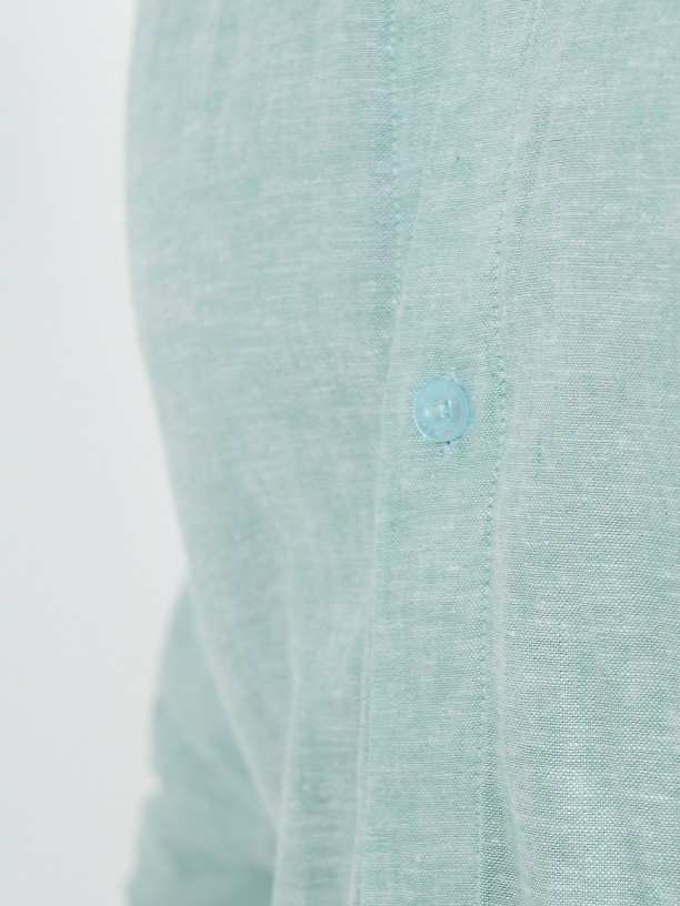 Camisa de linho e algodão relaxed fit Camisa de linho e algodão relaxed fit
