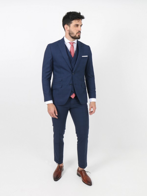 Regular fit plaid pattern suit with waistcoat