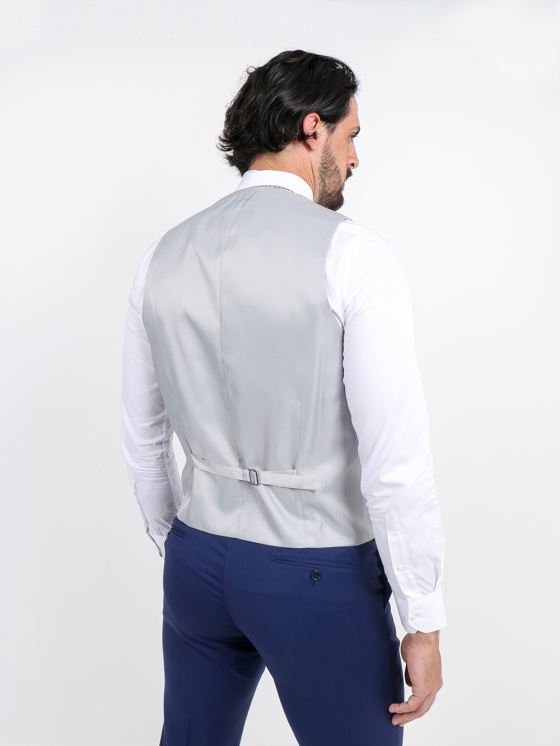 Chaleco de ceremonia con corbata