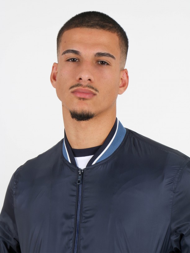 Chaqueta bomber ultraligero Chaqueta bomber ultraligero