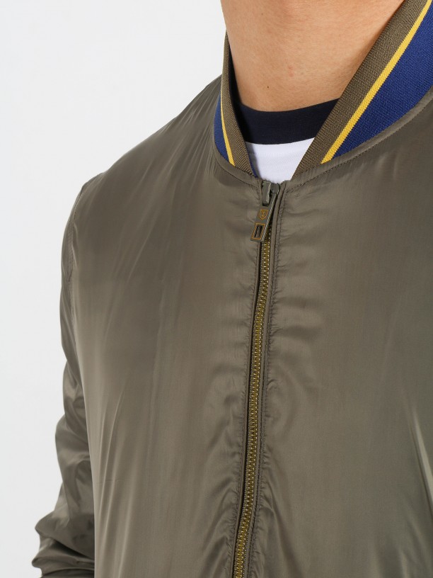 Chaqueta bomber ultraligero Chaqueta bomber ultraligero