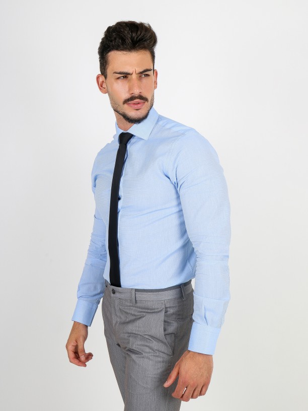 Camisa clássica slim fit micro estrutura Camisa clássica slim fit micro estrutura