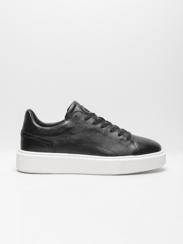 Wide-soled leather sneakers Wide-soled leather sneakers