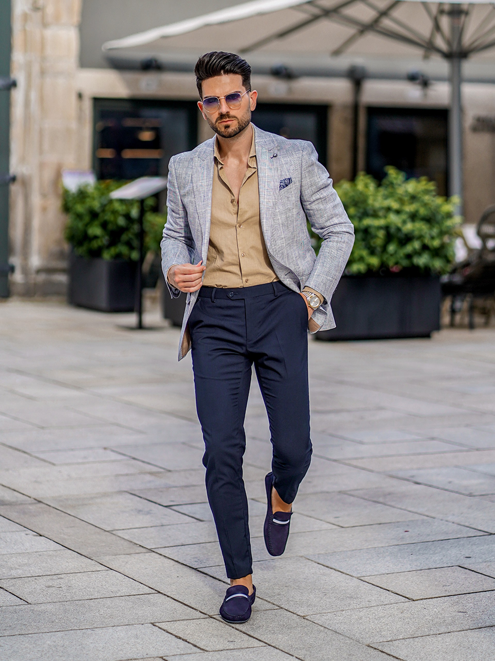 look 1 look 1
