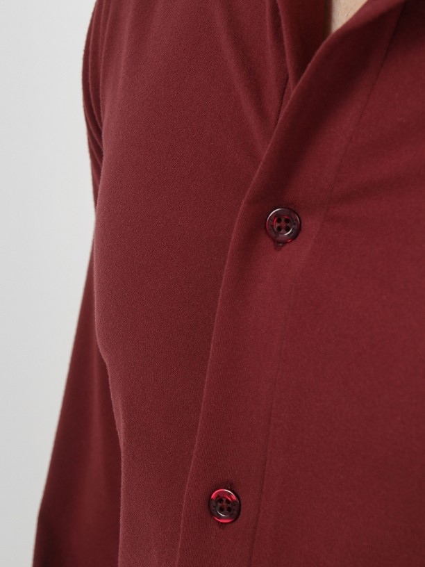 Camisa tecido de malha fina slim fit Camisa tecido de malha fina slim fit