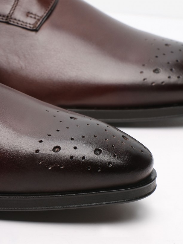 Elegant leather shoes