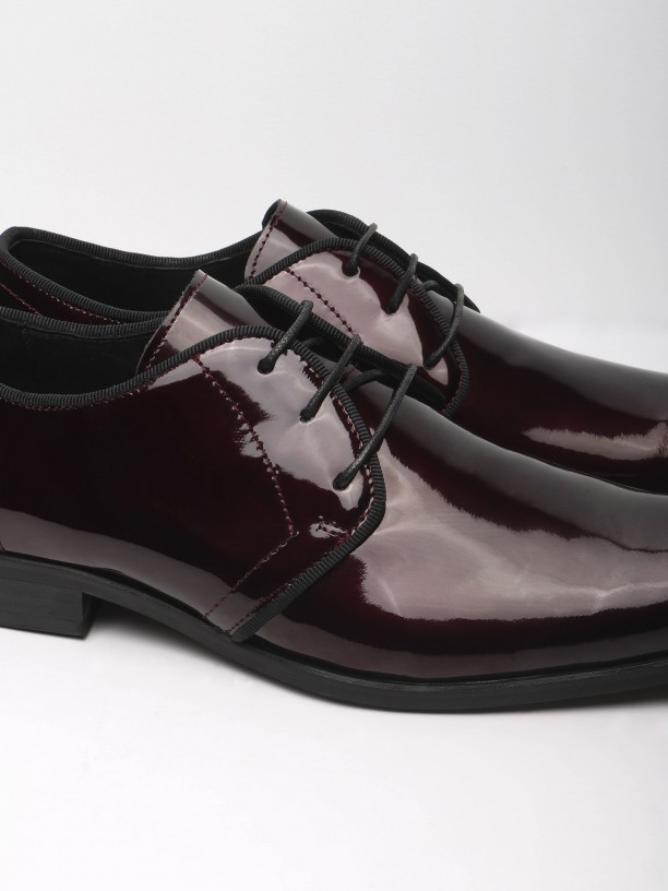 Sapato elegante pele verniz