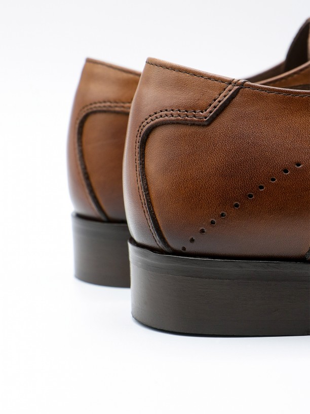 Elegant brushed leather shoes Elegant brushed leather shoes
