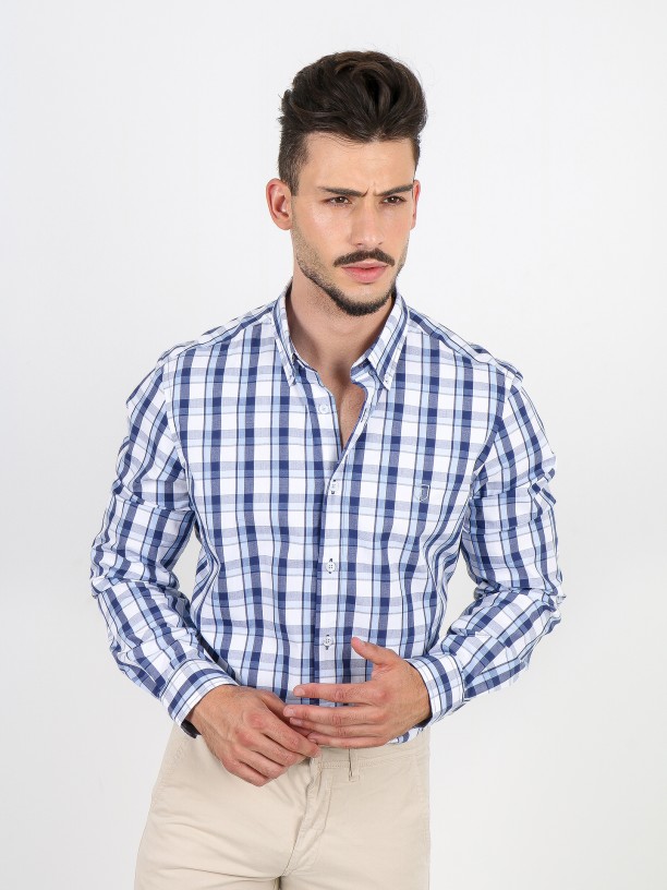 Plaid pattern cotton shirt Plaid pattern cotton shirt