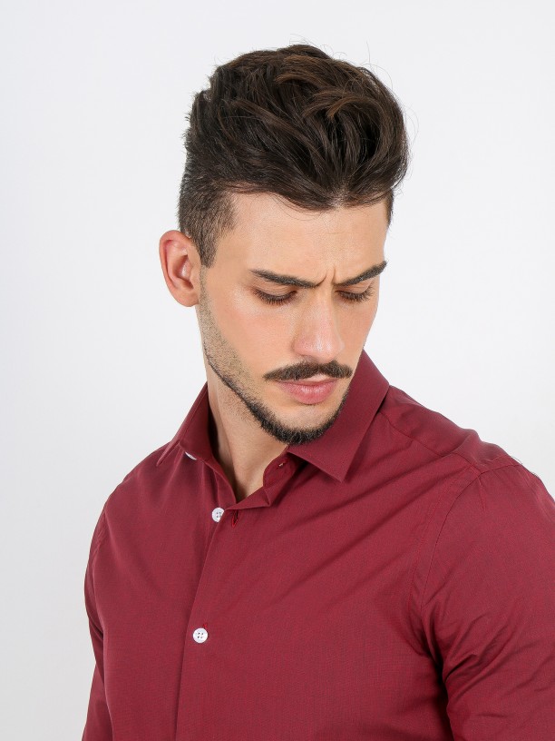 Camisa clássica lisa slim fit Camisa clássica lisa slim fit