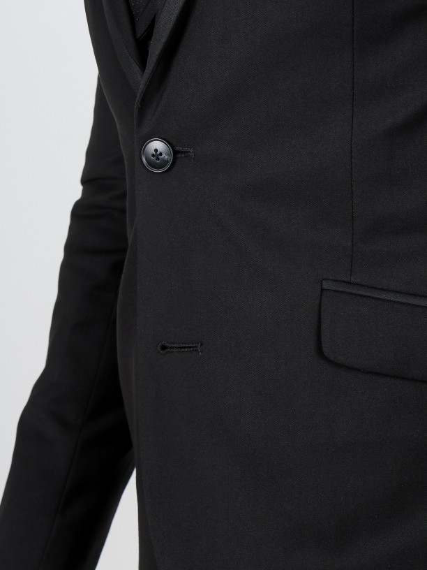 Fato elegante slim fit com colete Fato elegante slim fit com colete