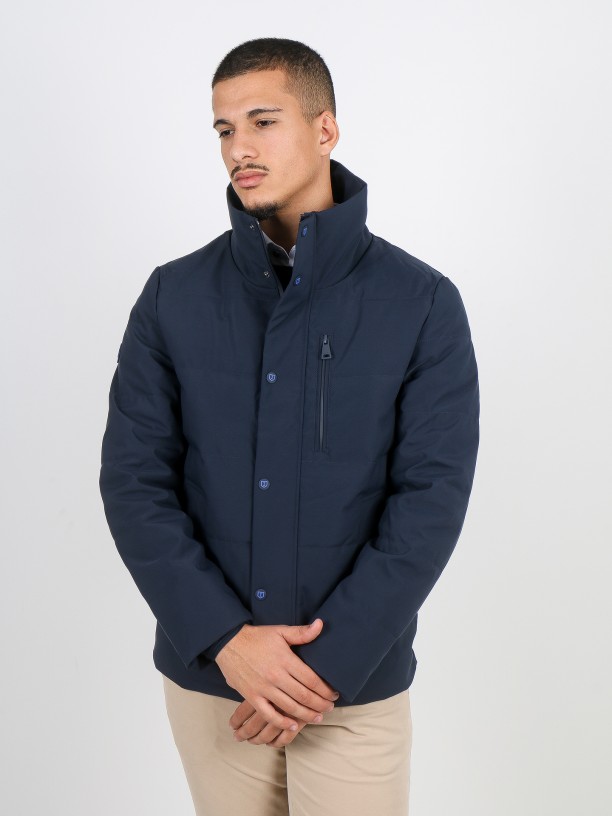 Technical parka with contrasting hood