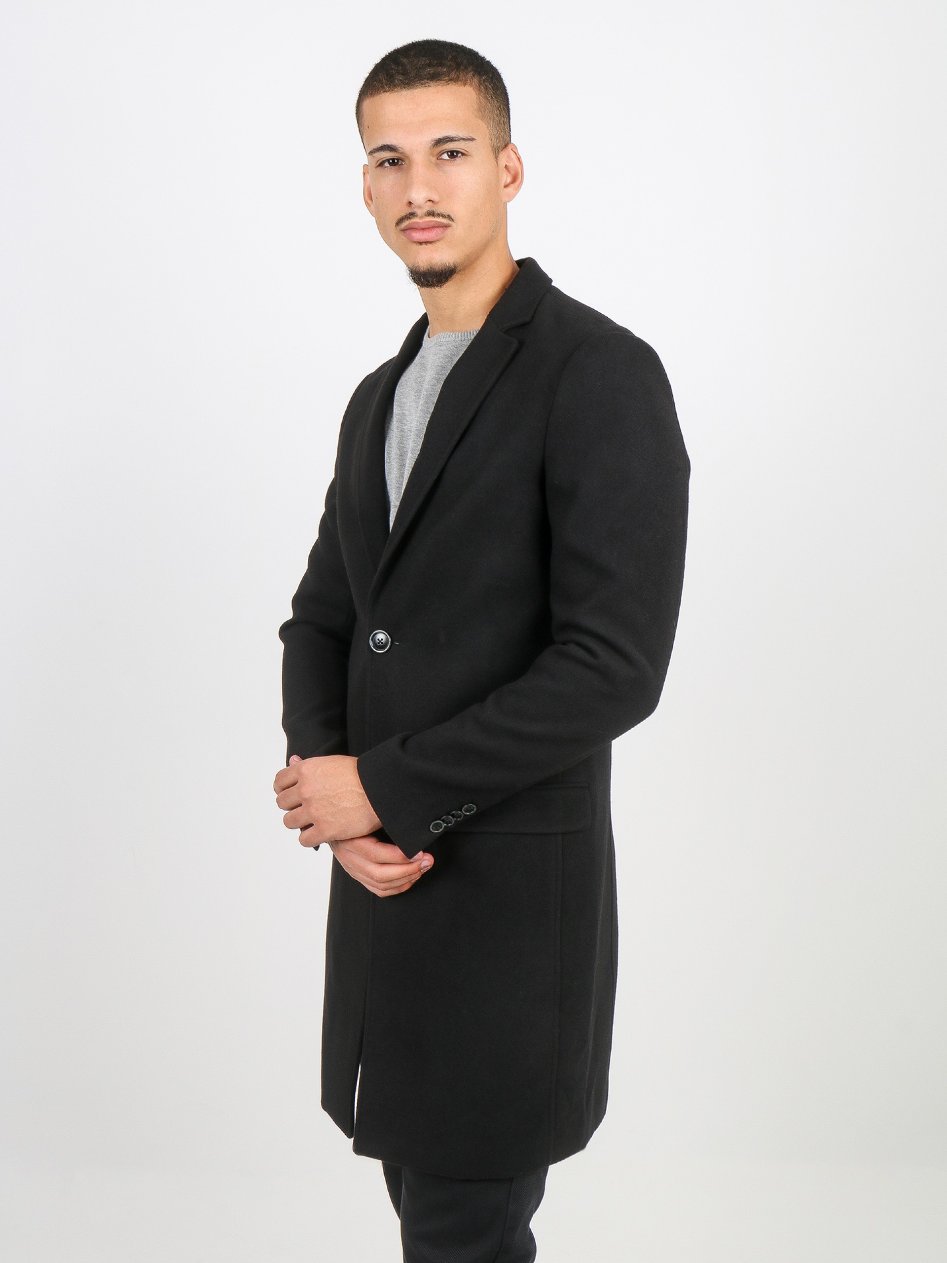 Sobretudo slim fit lapela clássica