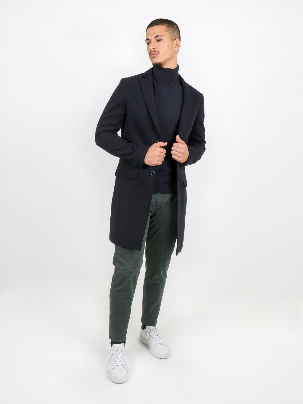 Sobretudo slim fit lapela clássica