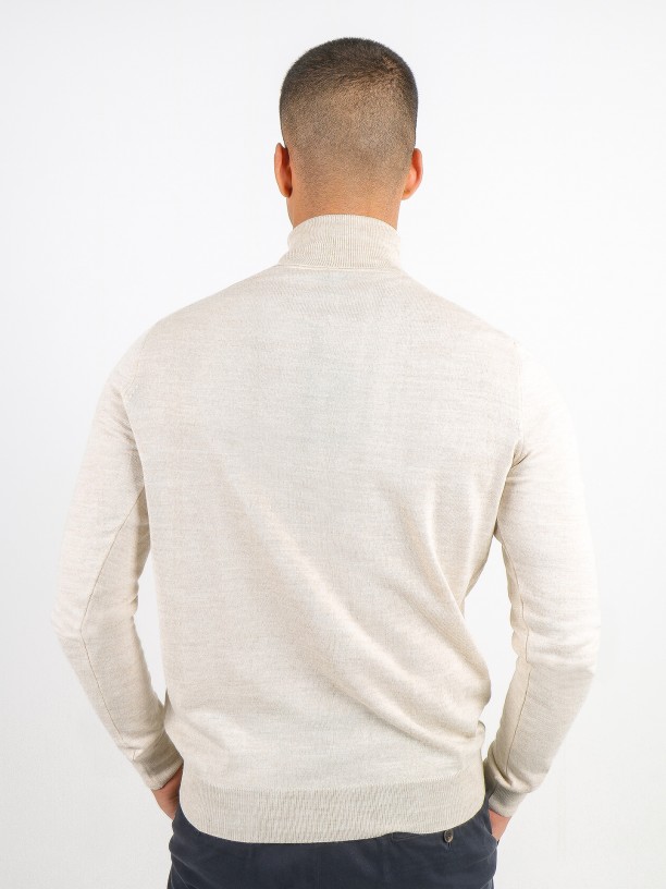 High neck cotton wool sweater High neck cotton wool sweater
