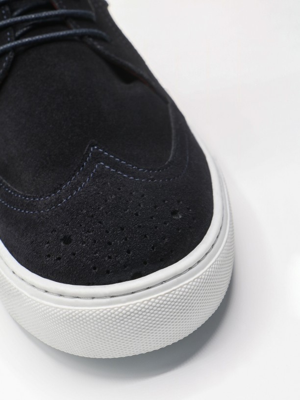 Leather sneakers with sole detail