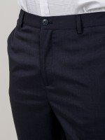 Cal�a curta slim fit maize
