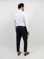 Cal�a curta slim fit maize