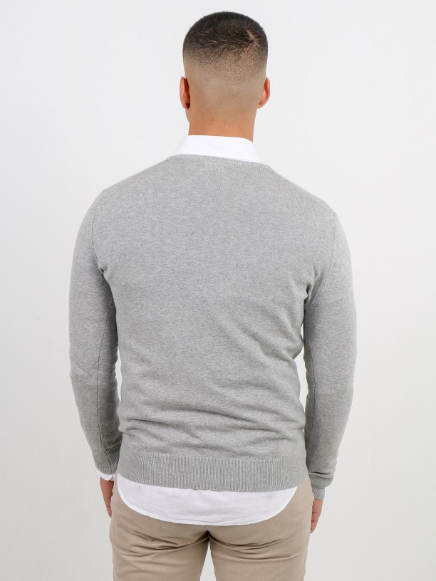 V-collar 100% cotton knit sweater