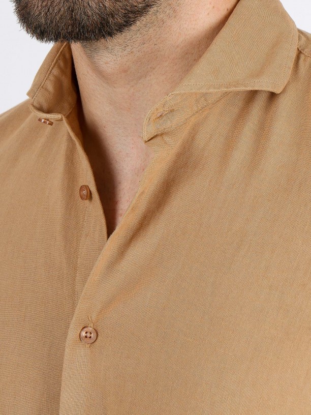 Camisa de lino y algodón cuello corto