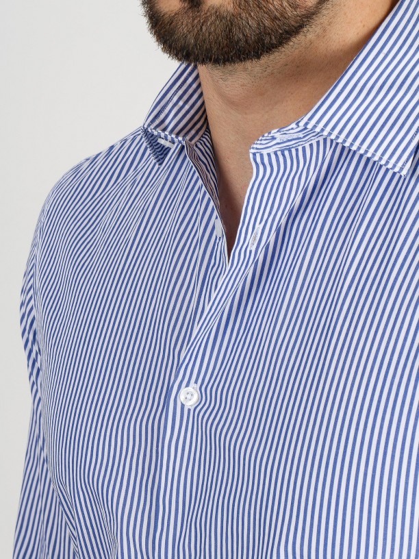 Camisa padrão riscas gola italiana