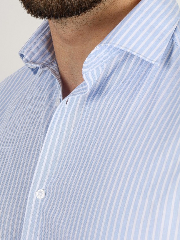 Camisa estampado rayas cuello italiano