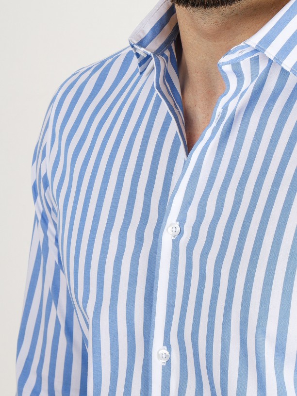 Camisa estampado rayas cuello italiano Camisa estampado rayas cuello italiano