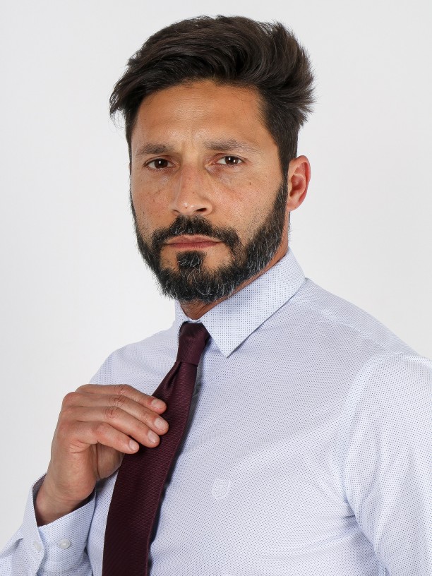 Camisa clássica slim fit com micro padrão Camisa clássica slim fit com micro padrão