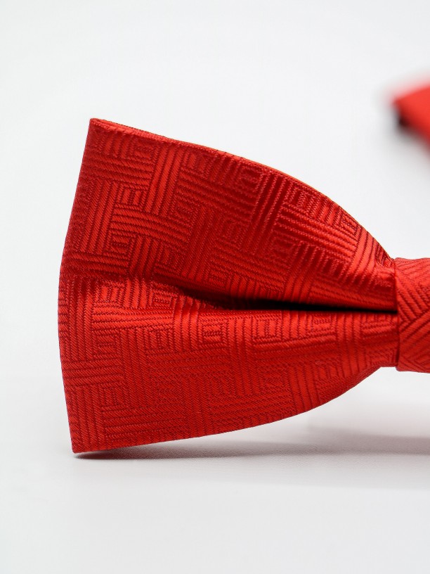 Geometric pattern bow tie