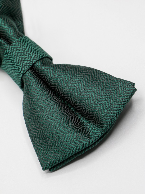 Pattern bow tie