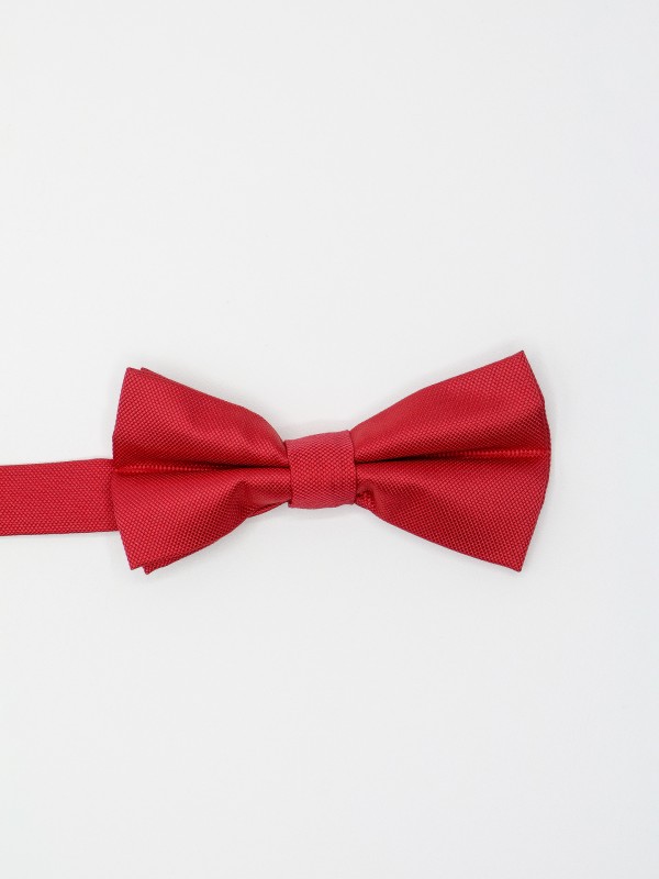 Structured bow tie