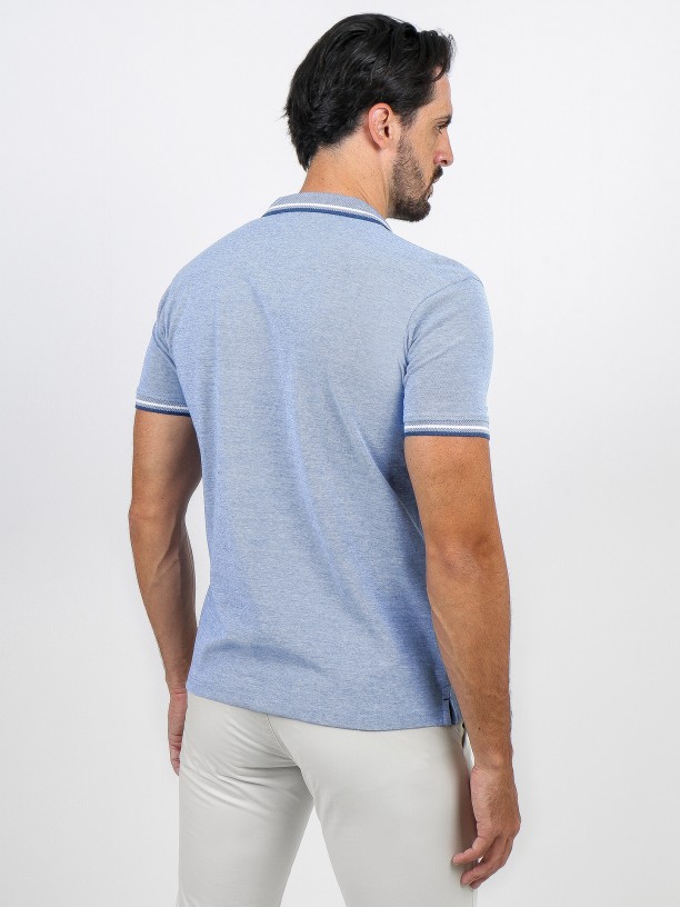 Polo de algodão com padrão e bolso Polo de algodão com padrão e bolso