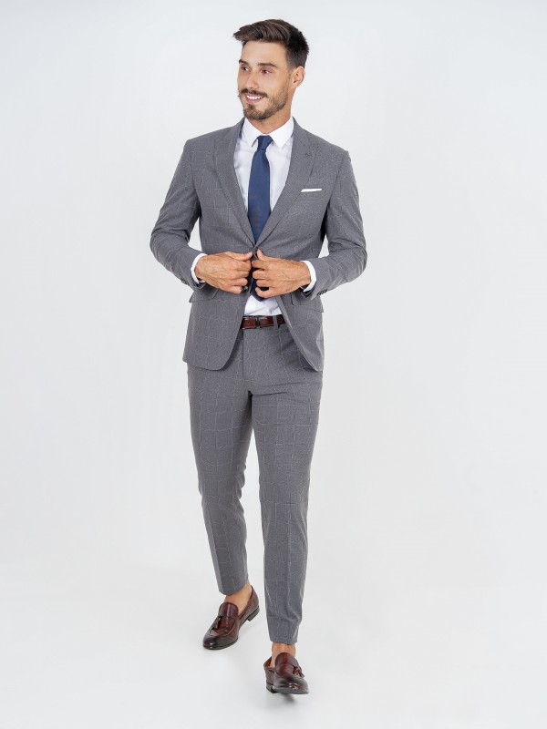 Slim fit plaid pattern suit