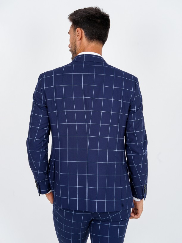 Slim fit plaid pattern suit