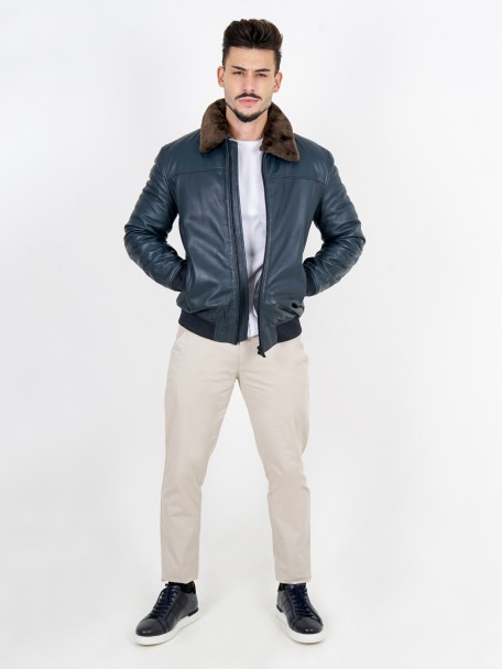 Leather jacket with removable fur collar Leather jacket with removable fur collar