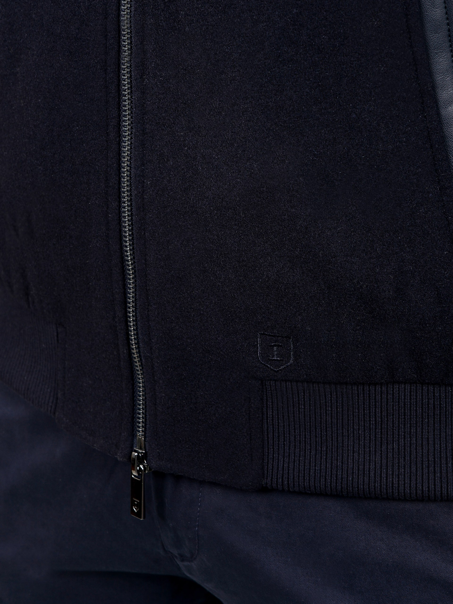 Blusão bomber combinado recycled fabric