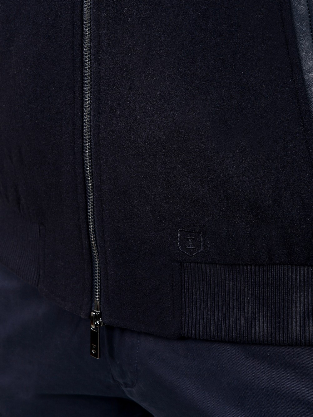 Combined bomber jacket recycled fabric