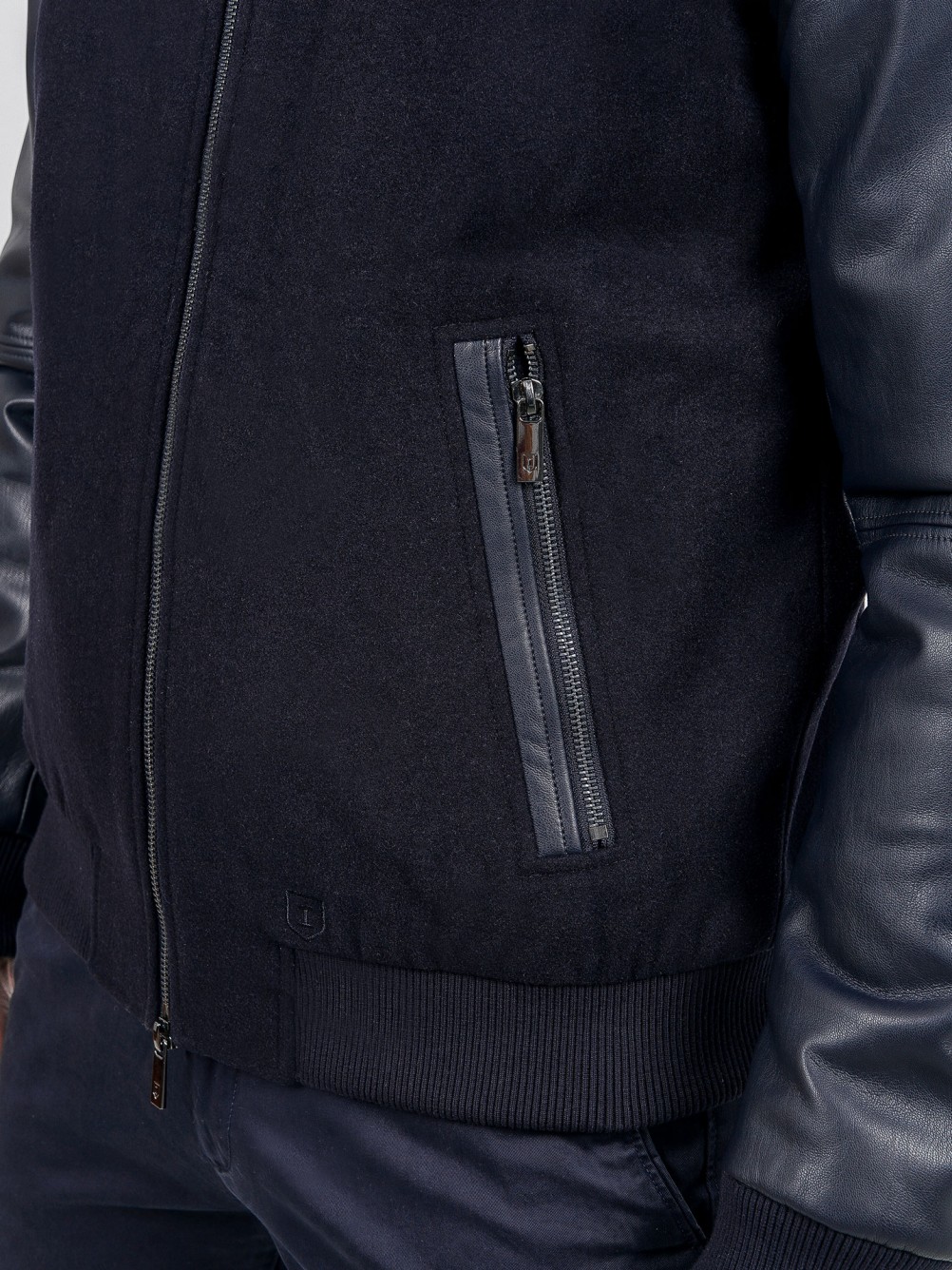 Combined bomber jacket recycled fabric