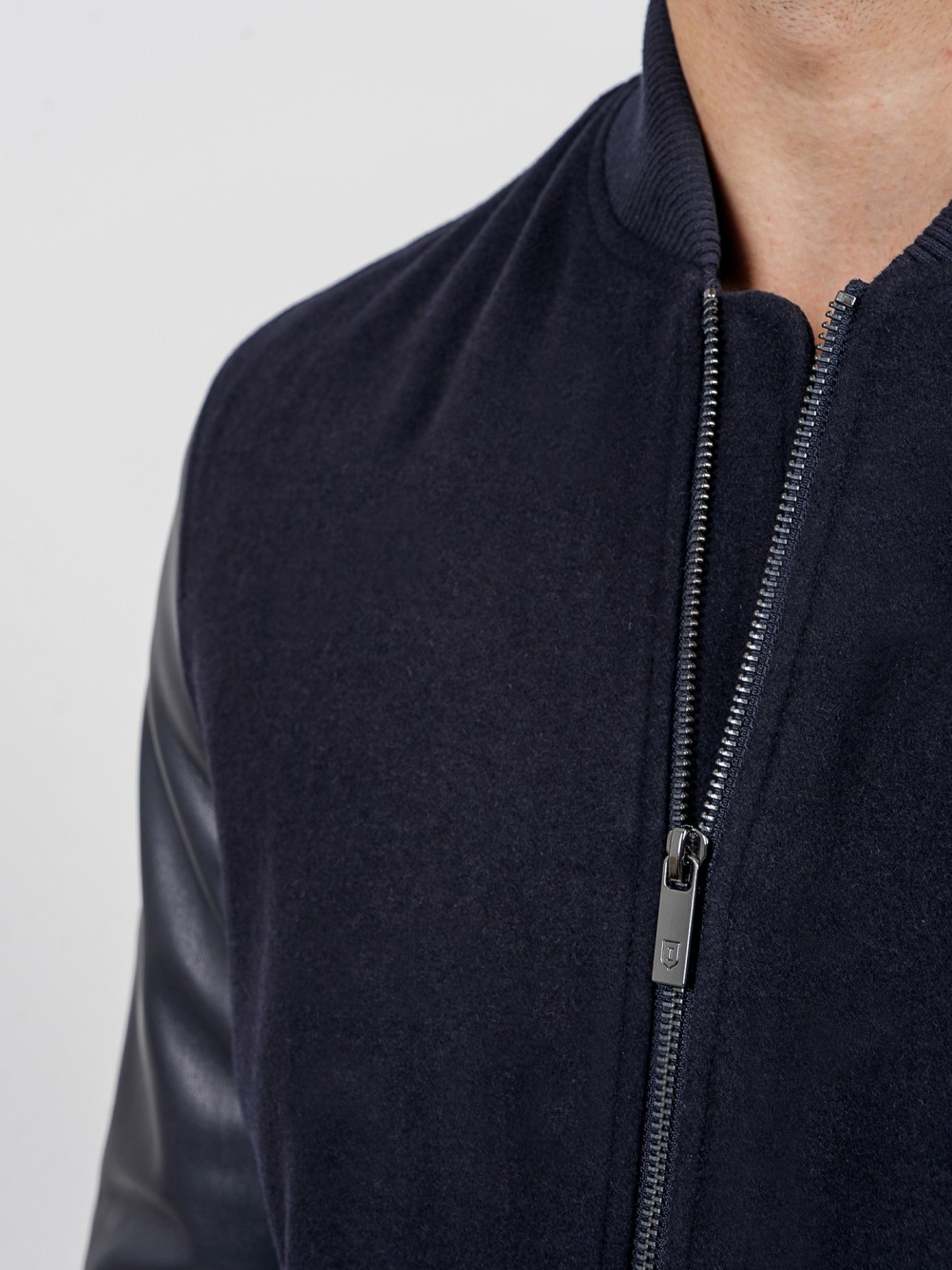Combined bomber jacket recycled fabric