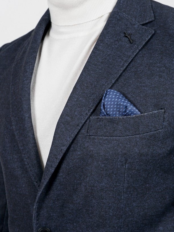 Spike pattern blazer with interior view