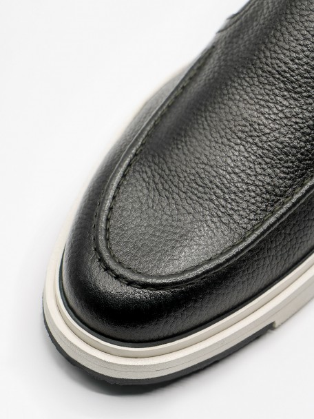Mocassin casual em pele Mocassin casual em pele