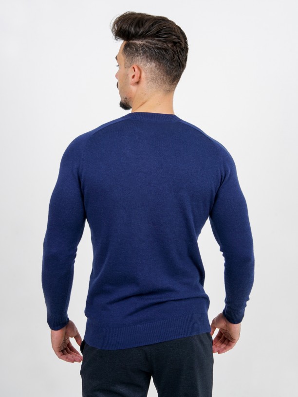 Round-collar cotton sweater