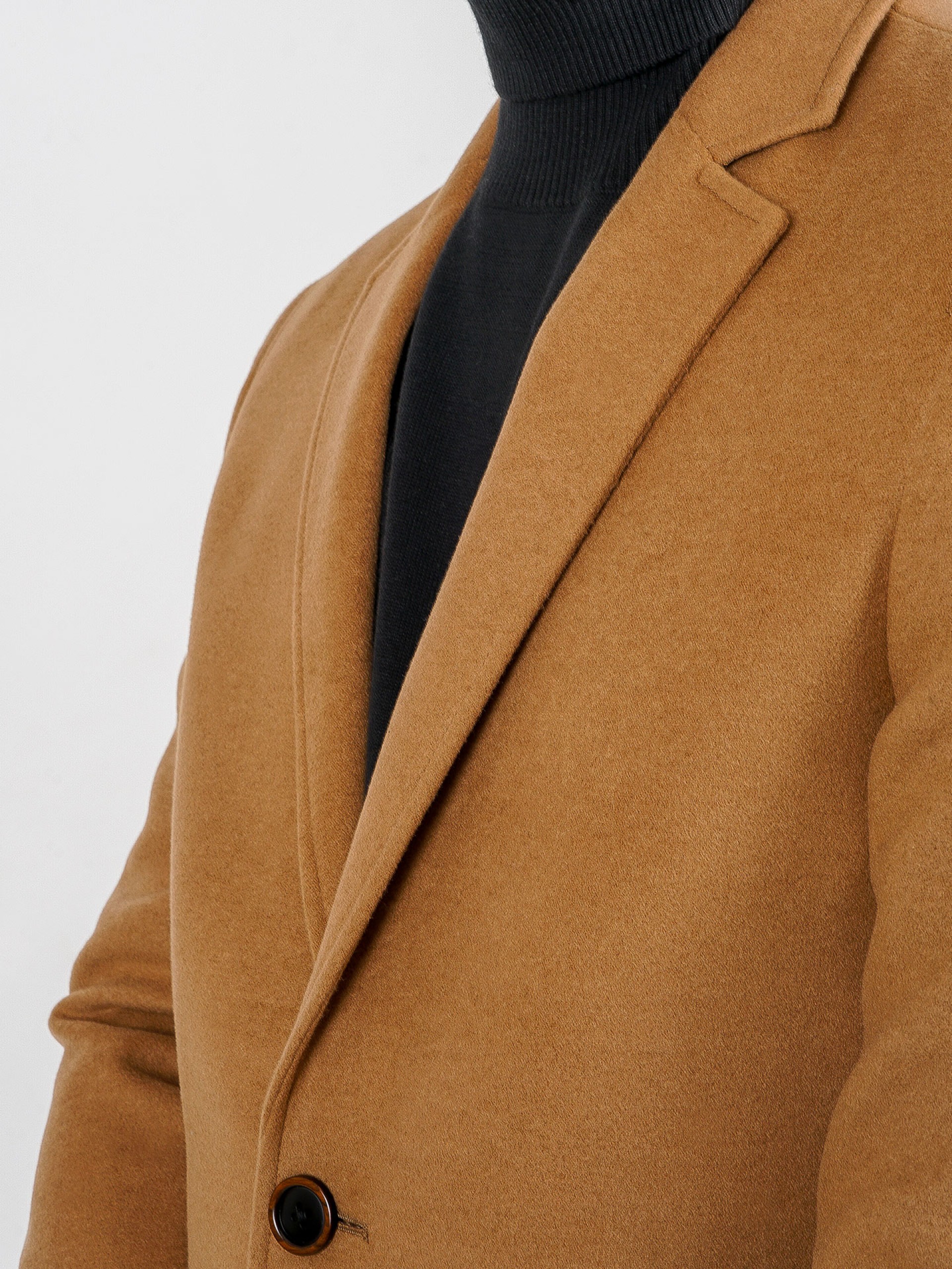 Sobretudo slim fit lapela clássica