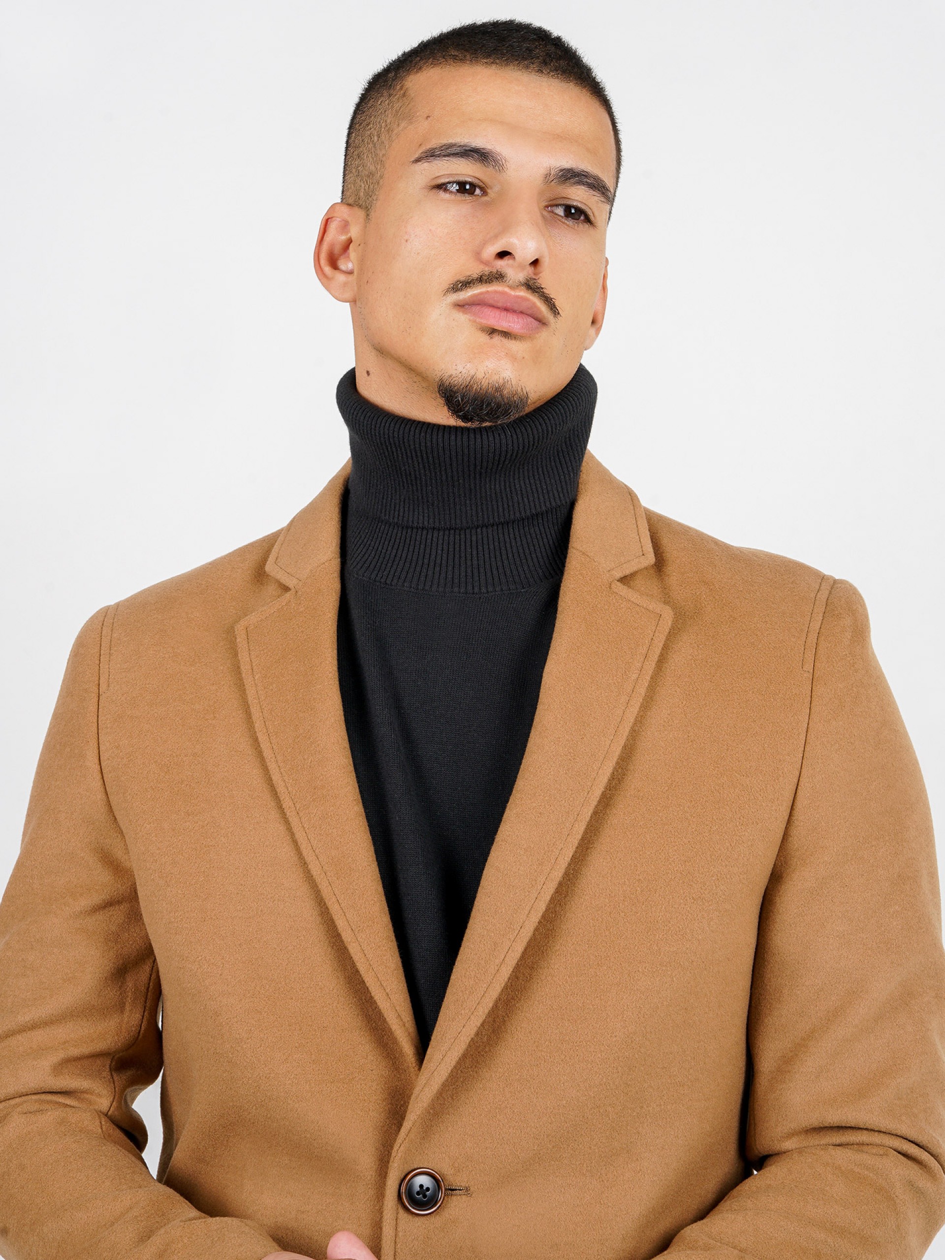 Sobretudo slim fit lapela clássica