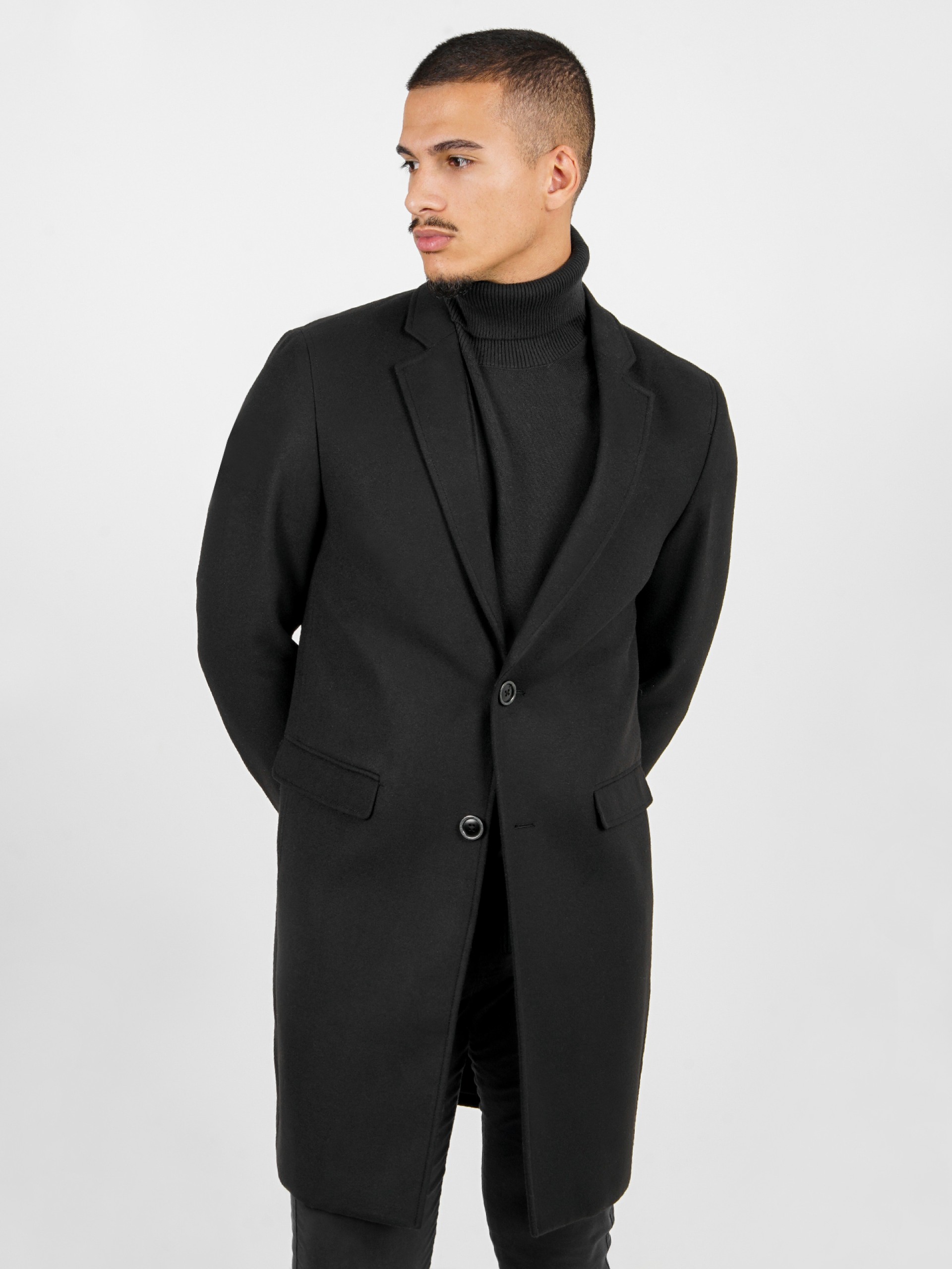 Sobretudo slim fit lapela clássica