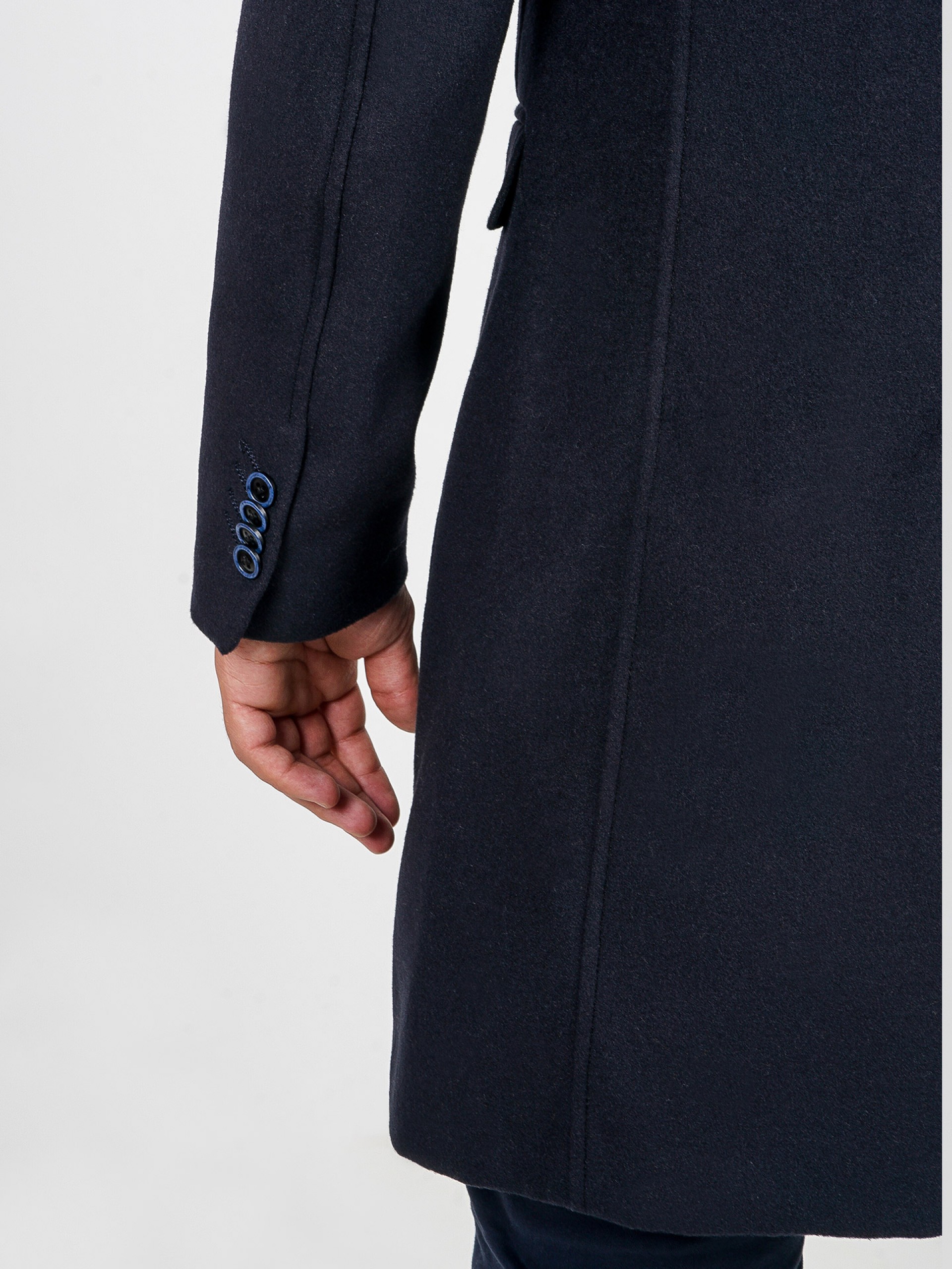 Sobretudo slim fit lapela clássica