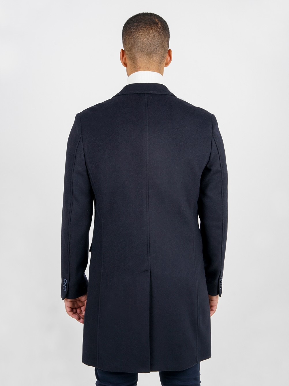 Sobretudo slim fit lapela clássica