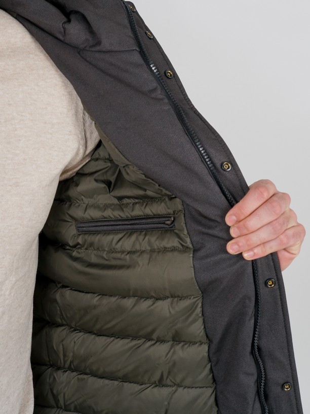 Technical stretch parka with pattern and hood