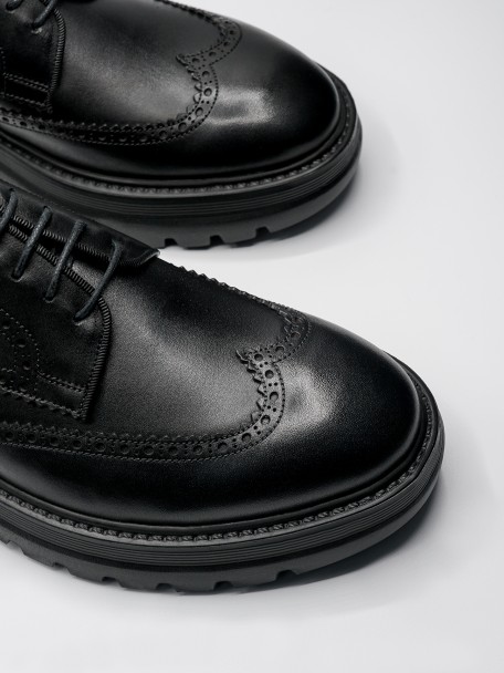 Leather elegant shoes ultra lightweight sole Leather elegant shoes ultra lightweight sole
