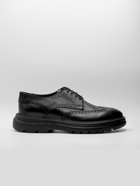 Sapato elegante de pele picado sola ultraleve
